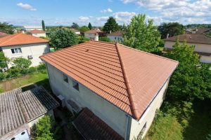 Rénovation complète de toiture à Genas couvreur Matray L Fils à Meyzieu.